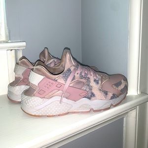 8.0 Snakeskin Huarache